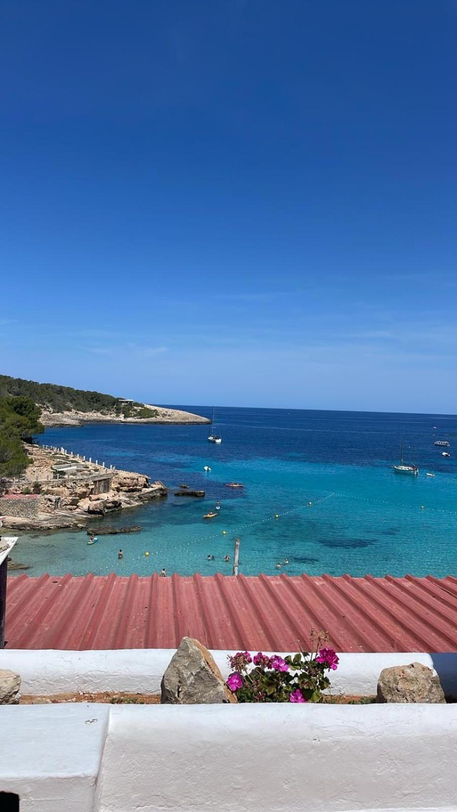 Es Grop Apartamentos Portinatx Bagian luar foto