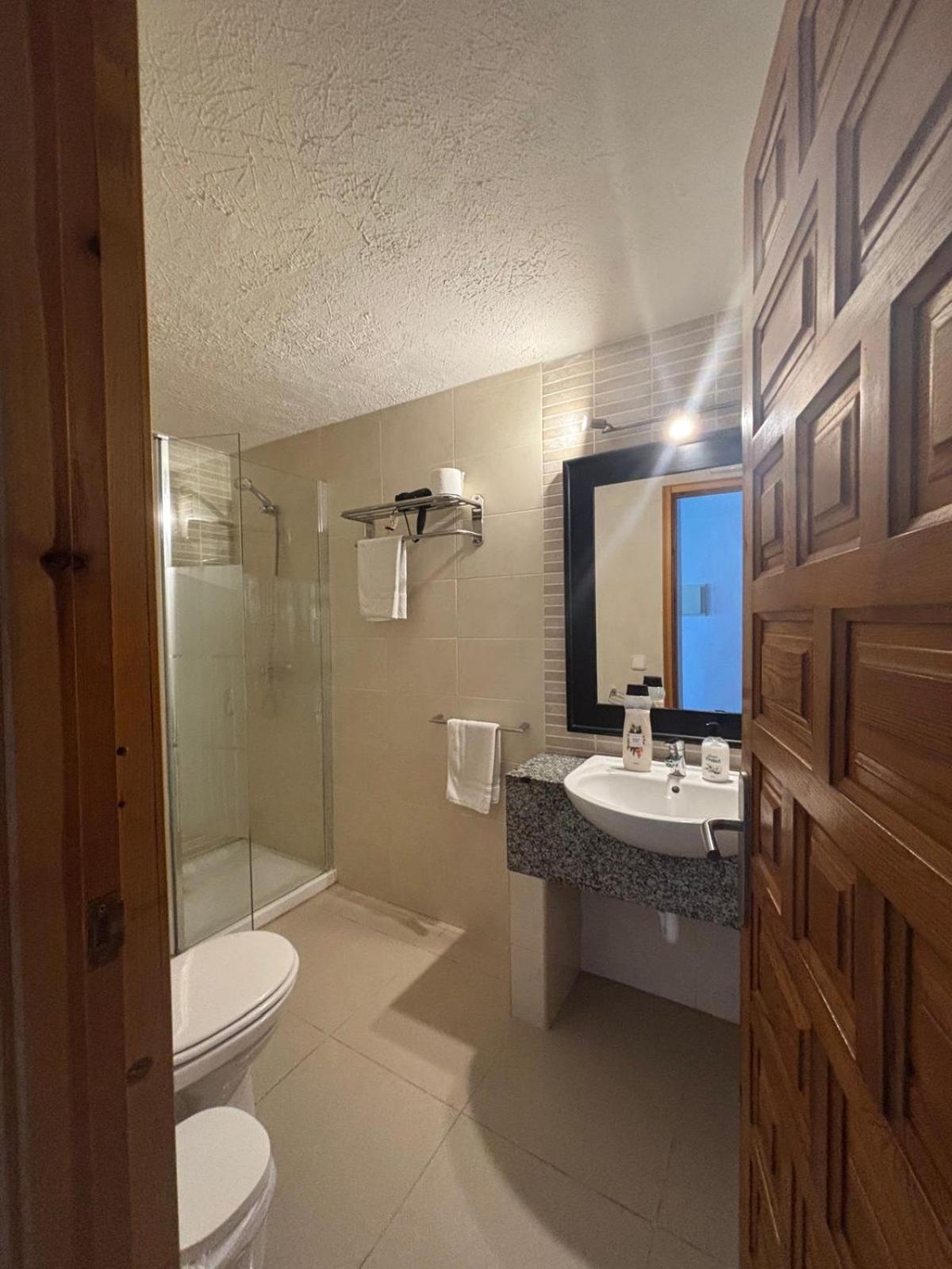 Es Grop Apartamentos Portinatx Bagian luar foto