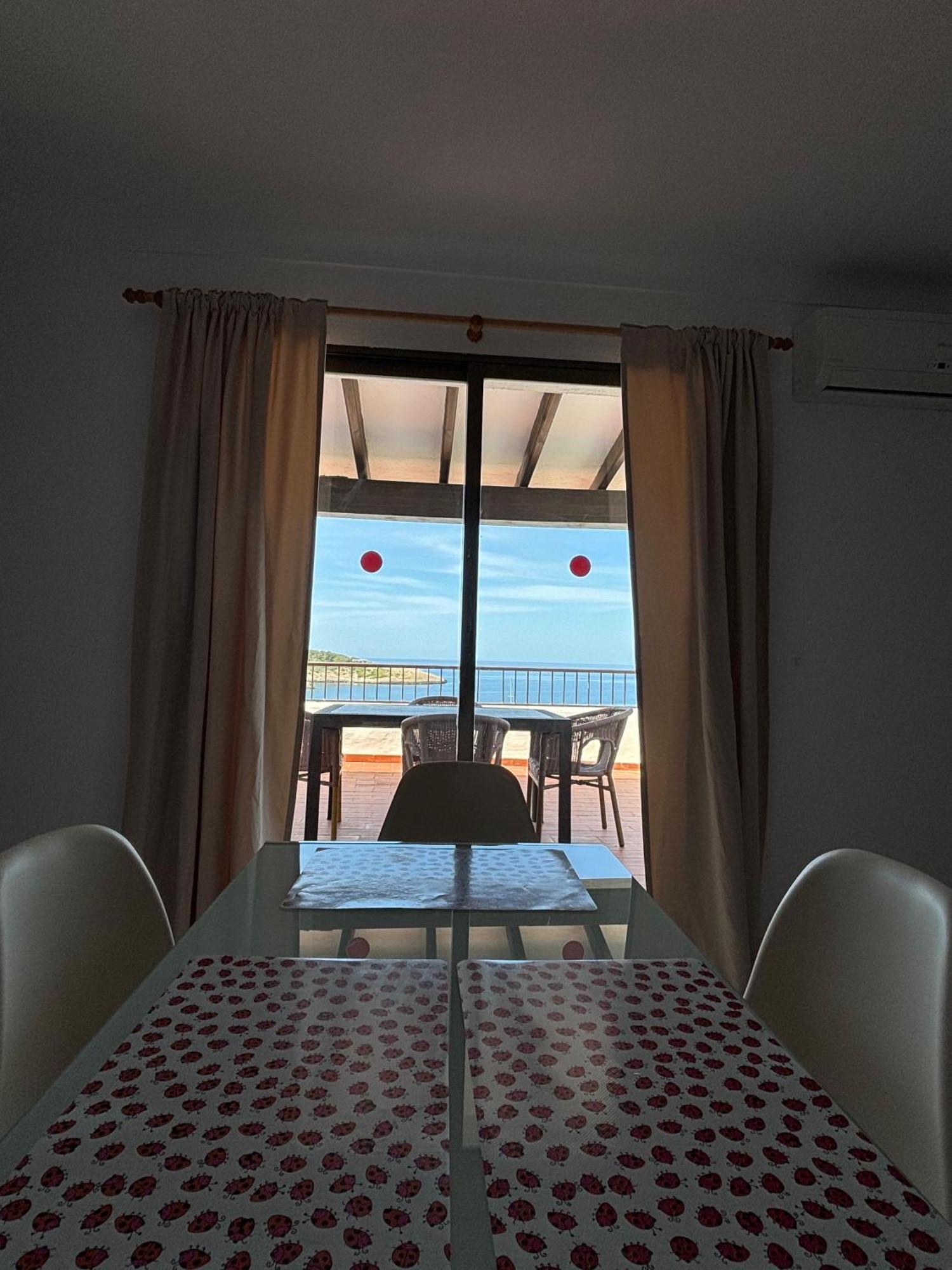Es Grop Apartamentos Portinatx Bagian luar foto